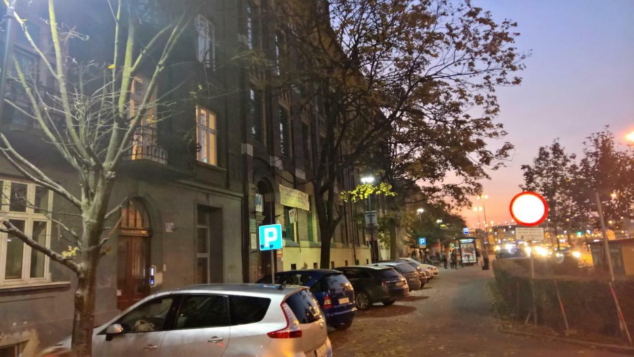 R&R Apart Cracow كراكوفيا المظهر الخارجي الصورة